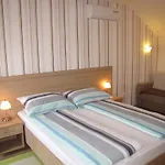 Apartment Csilla *