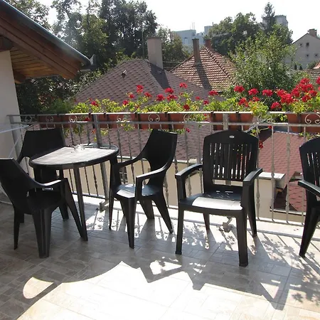 Csilla * Хайдусобосло