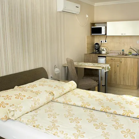 Csilla Apartment