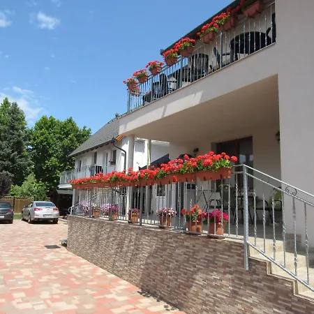 Csilla Апартаменты Хайдусобосло